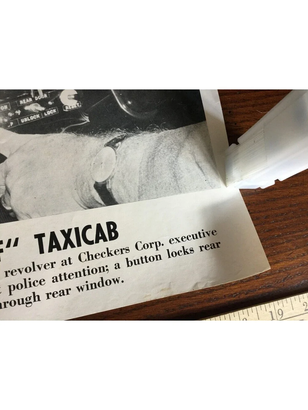 Illustrated Current News Photo - Hold Up Proof Taxicab Bullet Proof Partition